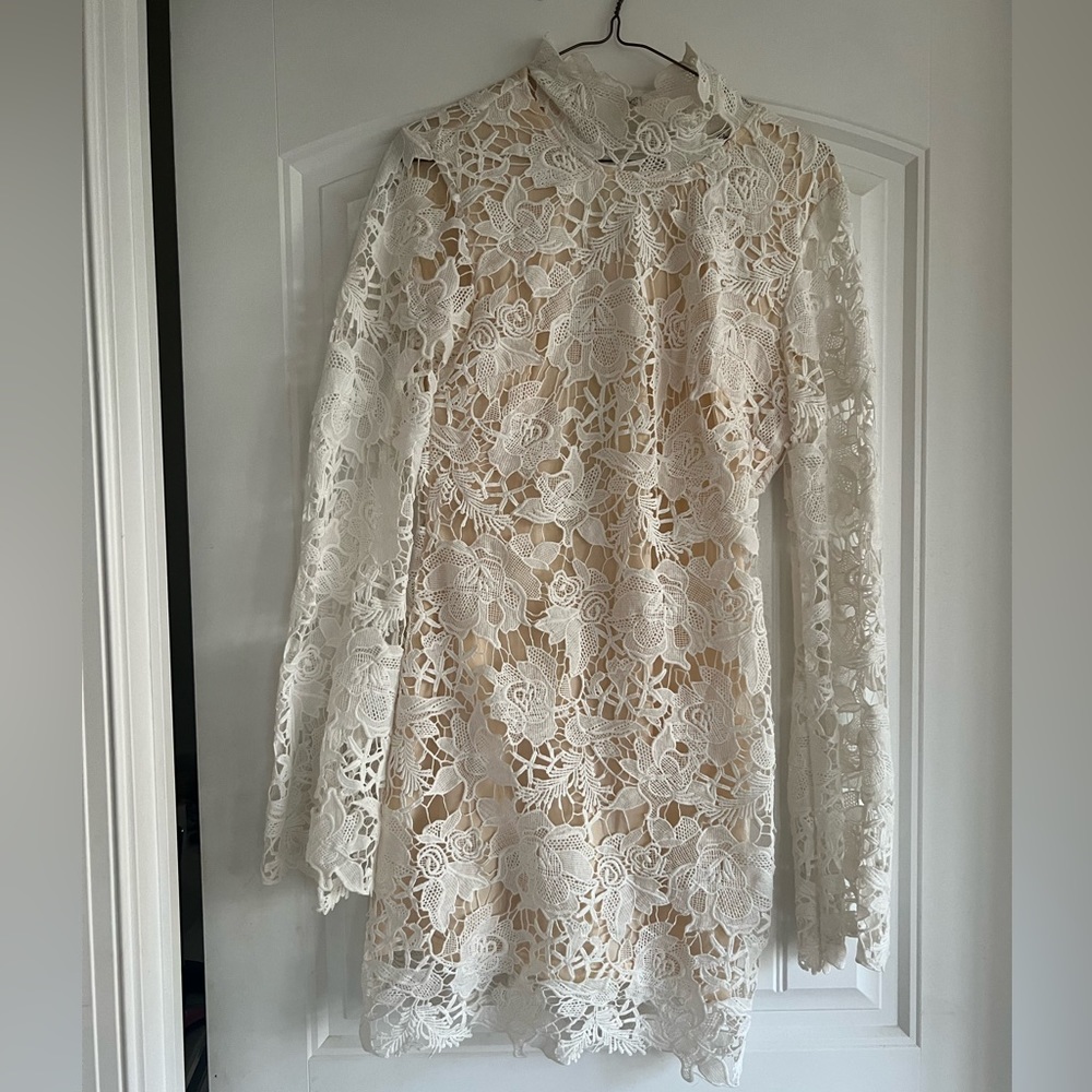 White lace-crotchet knee length dress. Small